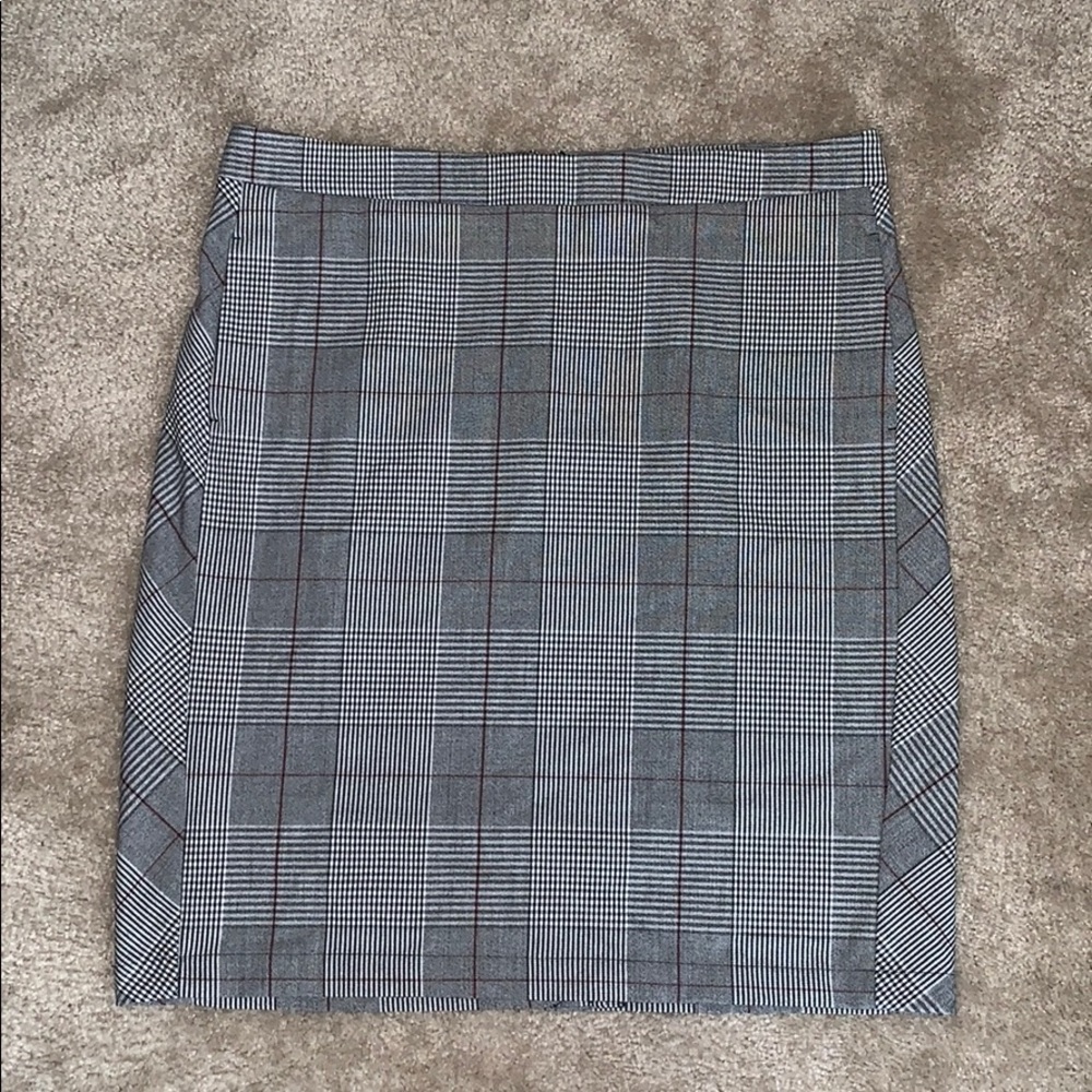 Gray Plaid Pencil Skirt